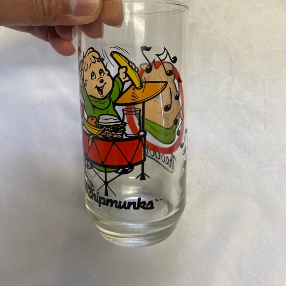 Vintage 1985 Theodore The Chipmunks Collectors Drinking Glass - Picture 3 of 12
